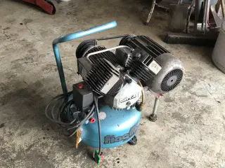 Kompressor 2 cylinder