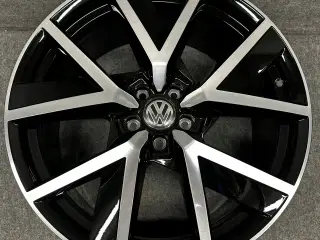 VW TOUAREG III BRAGA 760 20 9J x 20" 5x112 ET 33