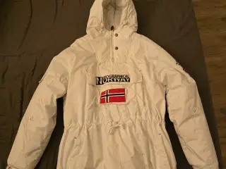 Geographical Norway anorak