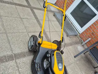 Stiga plæneklipper selvkørende