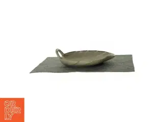 Dekorativt fad  fra Ukendt (str. LB:28x21cm)