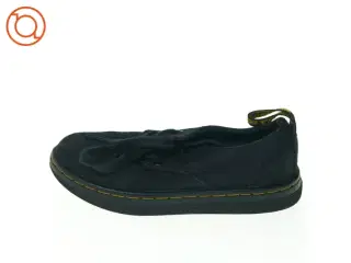 UDEN BRUGSSPOR Snøre Sko fra Dr. Martens (str. 24)