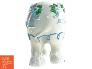 Dekorativ porcelænselefant (str. 12)