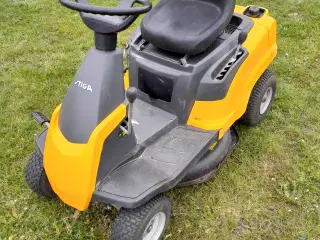 Stiga traktor 