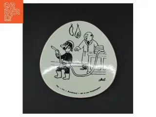 Humoristisk keramisk tallerken fra Knabstrup, Storm P(str. Ø 15,5 cm) (str. Ø 15,5 cm)