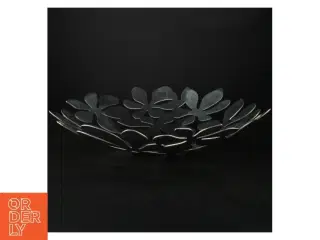 Metal frugtskål med blomsterdesign, IKEA fra Monika Mulder (str. Ø. 40 cm)