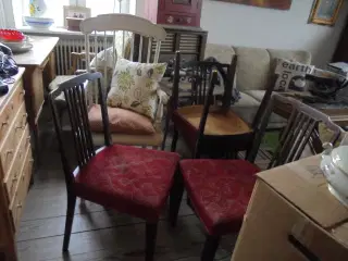  4 ældre spisebordsstole