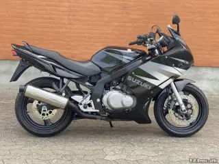 Suzuki GS 500 F