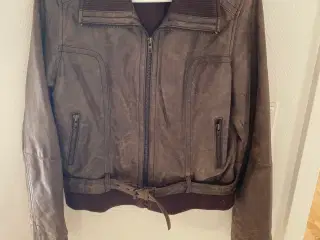 Brun skind jakke str. M
