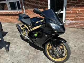 Kawasaki Zx9r 2004 Facelift  weekend tilbud