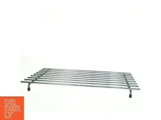 Gryderist i metal (str. 50 x 26 x 4 cm)