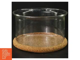 Glasfad med korkbund fra Bodum (str. Ø. 15 cm. h. 10 cm)