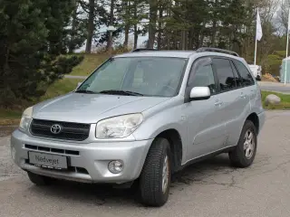 Toyota RAV4 1,8 4x2 125HK Van