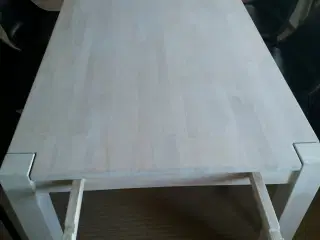 Spisebord eg
