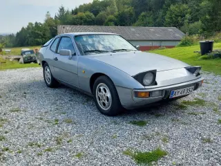 Porsche 924 S