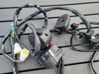Div. MC KONTAKTER