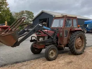 Massey Ferguson 165X med frontlæsser