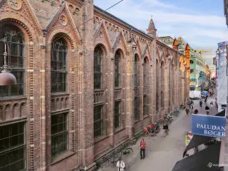 Flot totalrenoveret kontor – Perfekt beliggenhed!