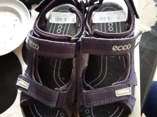 Ekko sandaler helt nye str. 32