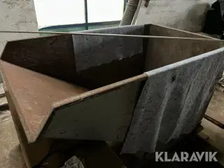 Affaldscontainer med vip