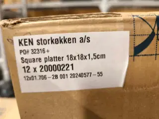 12 stk. square platter 18x18x1,5 cm sort