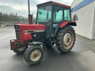 Case IH 484 -2WD