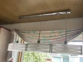 Lampe over køkkenbord