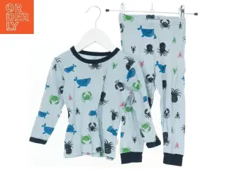 Nattøj fra 808 (str. 86)