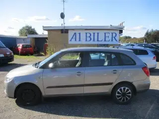 Skoda Fabia 1,4 16V 75 Ambiente Combi