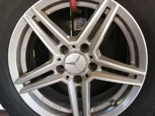 4 Mercedes Benz alufælge med vinterdæk og TPMS
