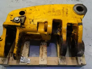 JCB 4CX Centre Support 128/15200
