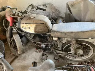 Motorcykel MZ TS150