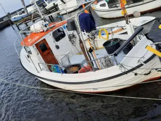 Kabinebåd Motorbåd Fiskebåd købes