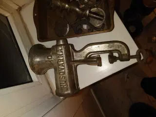 Retro kødhakker med alt udstyr 