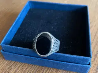 Vintage herre ring stål med sort sten. Indvendig m