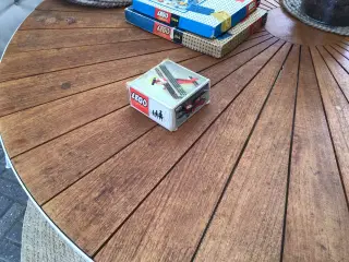 Lego 328 gammelt i æske 