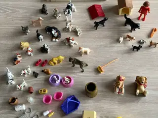 Stor samling af hunde m.m.