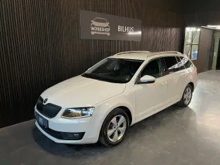Skoda Octavia 1,6 TDi 110 Style Combi DSG