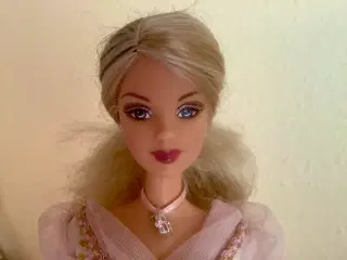 Smuk askeblond Barbie med original Barbie kjole.