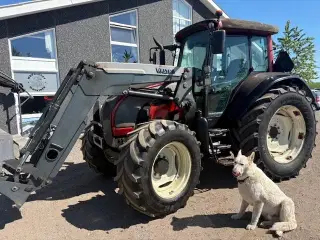 Valtra C130 M. ÅLØ FRONTLÆSSER