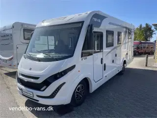 2025 - McLouis Nevis 873   Enkeltsenge og stor garage - 180 HK 4400 kg eller 3500 kg totalvægt