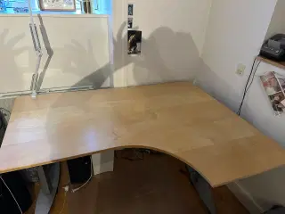 Skrivebord 
