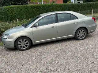 toyota avensis