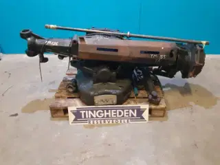 New Holland TM 155 SS Foraksel