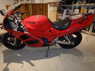Suzuki RF 600 R