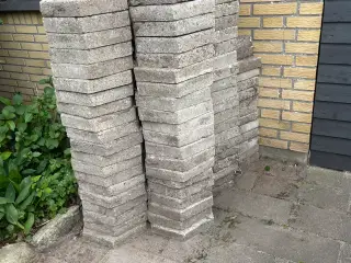 Sekskantede betonfliser til gratis afhentning