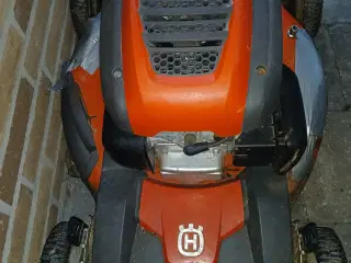 Husqvarna græsslåmaskine 