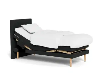 Master Bed elevations seng
