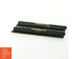 Corsair Vengeance LPX DDR4 RAM - 8GB (2x4GB) fra Corsair (str. 13,5 x 3,5 cm)