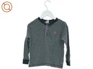 Bluse fra Hummel (str. 116 cm)